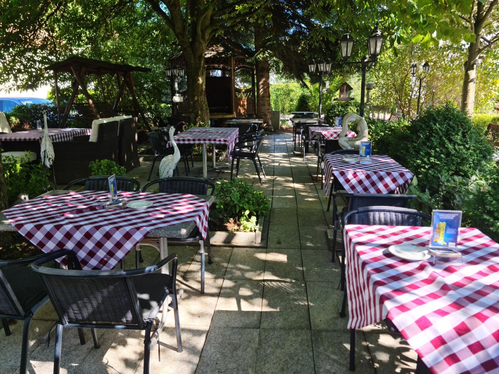 Höckner Plaza Hotel Attnang-Puchheim Exteriör bild
